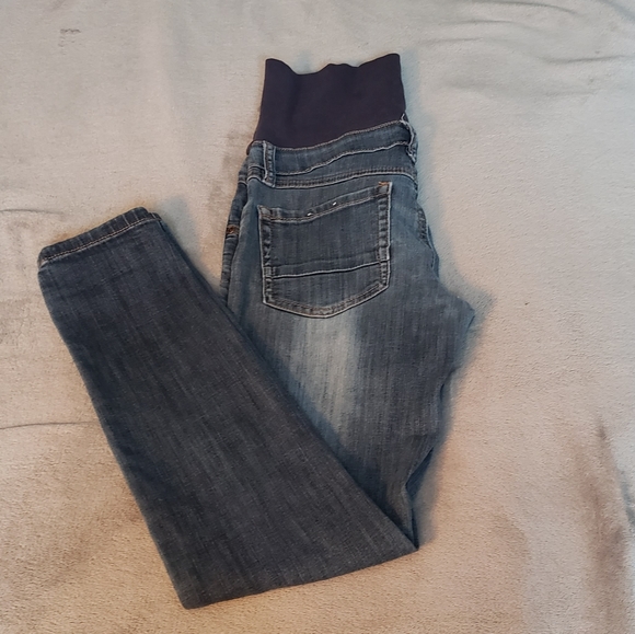 Maternity Jeans - Picture 1 of 3